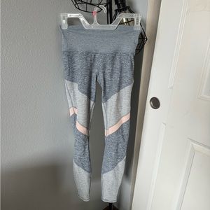 Alo Yoga Leggings 🩵